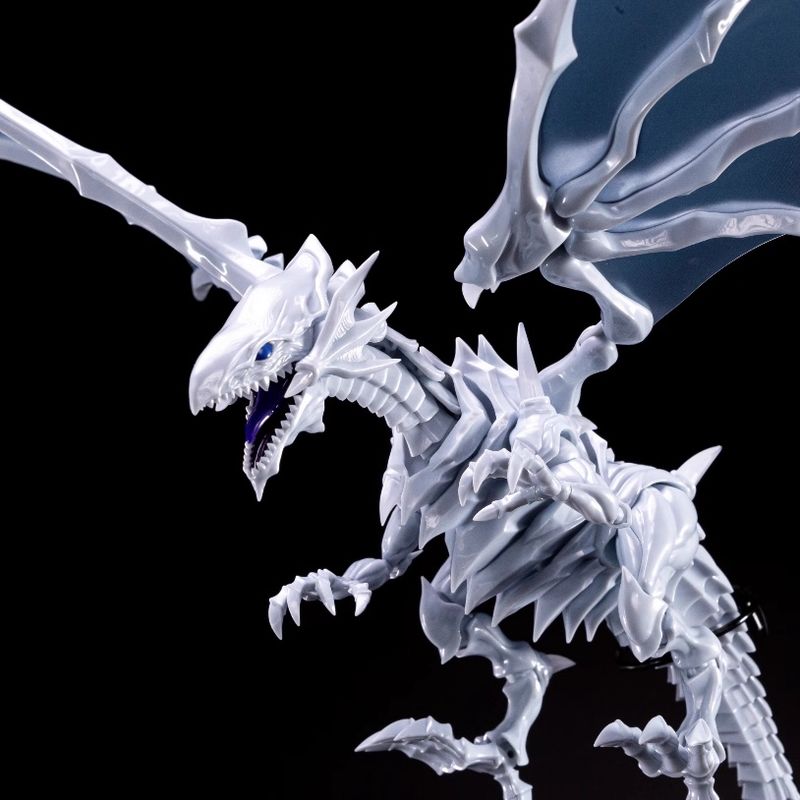 نموذج تنين أبيض ذو عيون زرقاء  - مراجعة Model Kit Yugioh Bandai وسعره