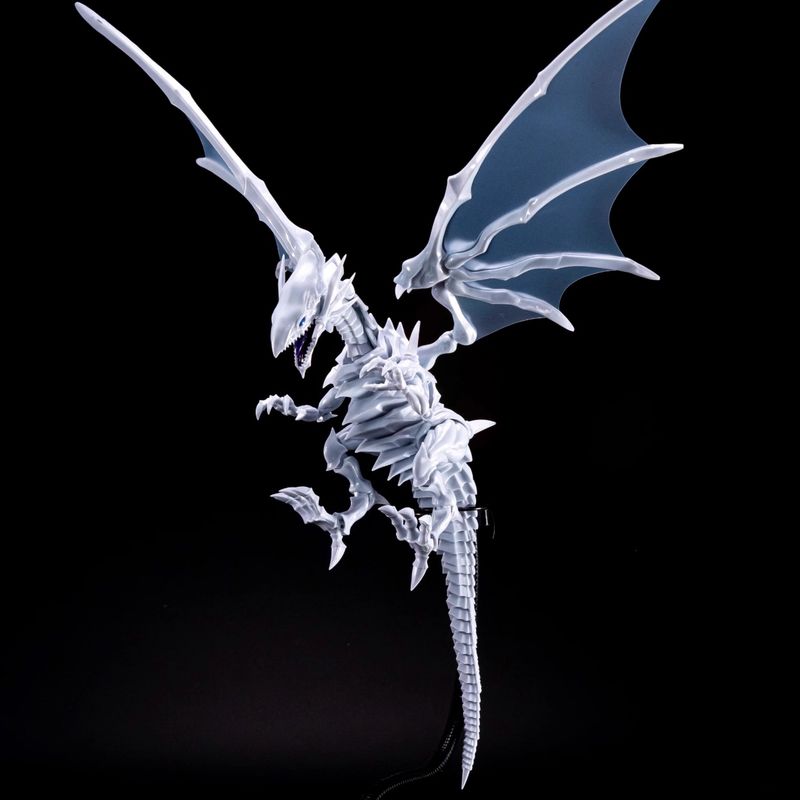 نموذج تنين أبيض ذو عيون زرقاء  - مراجعة Model Kit Yugioh Bandai وسعره