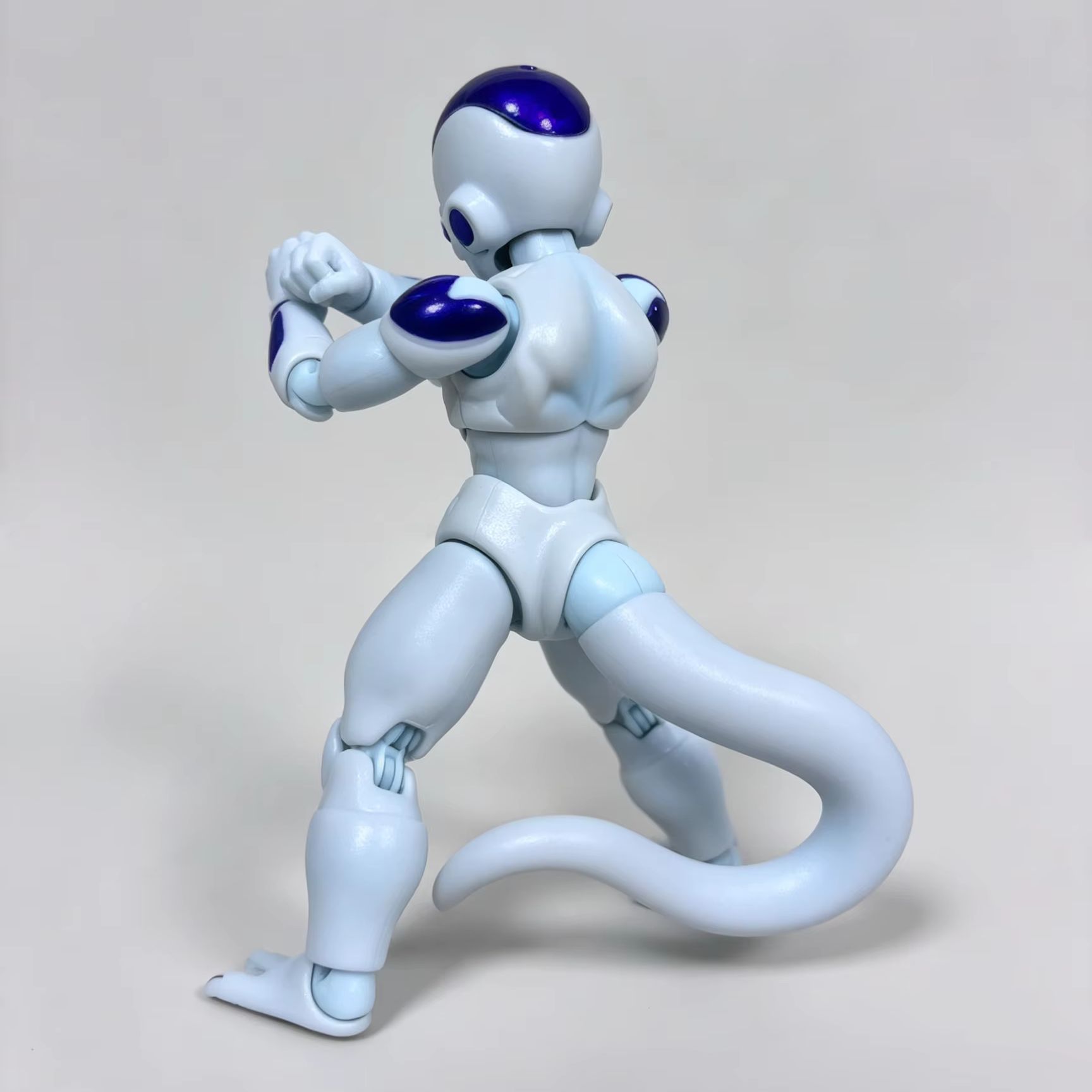 بانداي SHF دراغون بول فريزا ال - مراجعة Model Kit Frieza وسعره