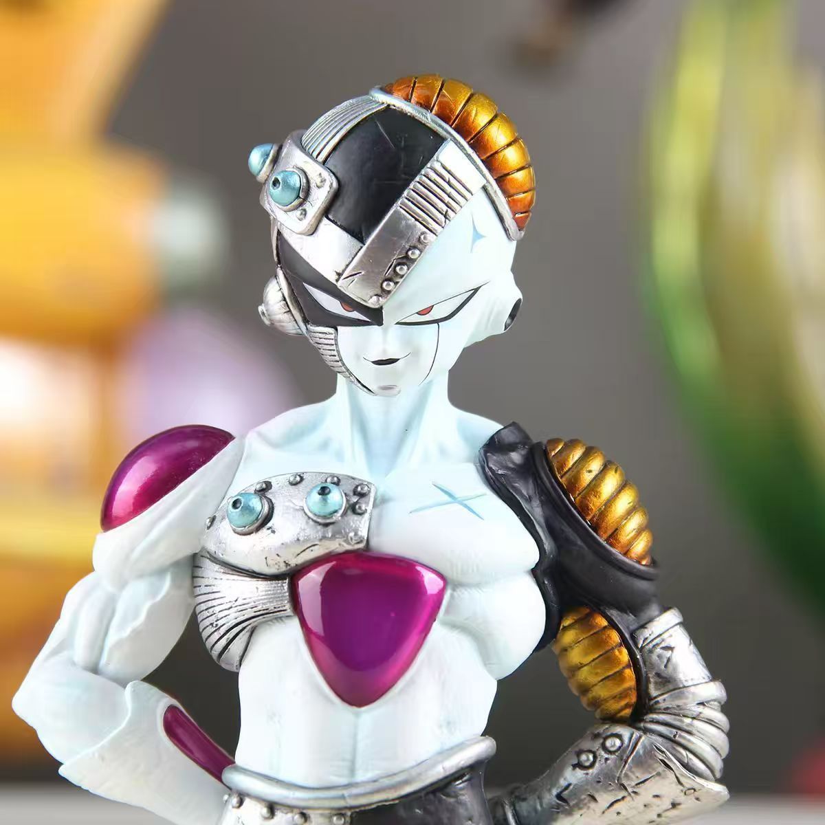 تمثال شخصية دراغون بول ميكا فر - مراجعة Model Kit Frieza وسعره