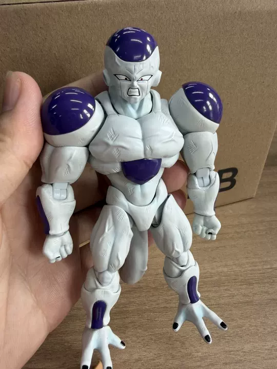 مجسمات أنمي جديدة من مصنع DB T - مراجعة Model Kit Frieza وسعره