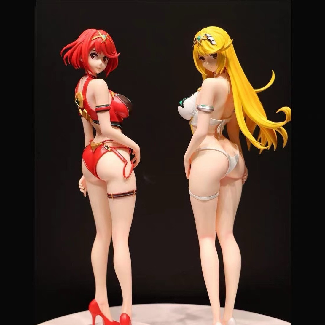 تمثال شخصيتين بملابس السباحة م - مراجعة Model Kit Xenoblade وسعره