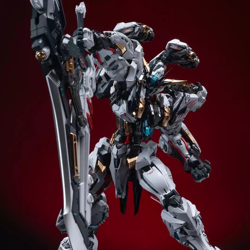 مجموعة نماذج بلاستيكية من سلسل - مراجعة Fenrir Model Kit In Era وسعره